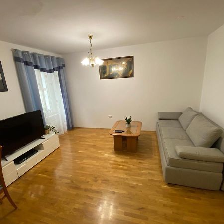 Shadi Apartment โคเปร์ ภายนอก รูปภาพ