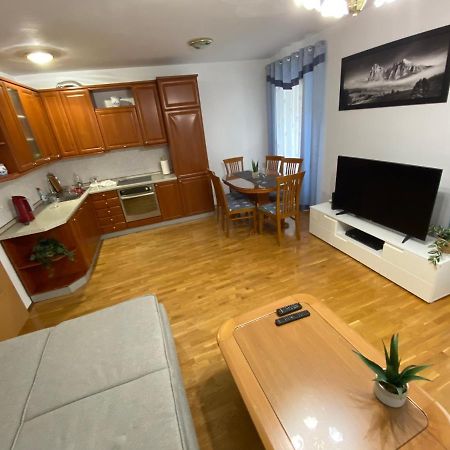 Shadi Apartment โคเปร์ ภายนอก รูปภาพ